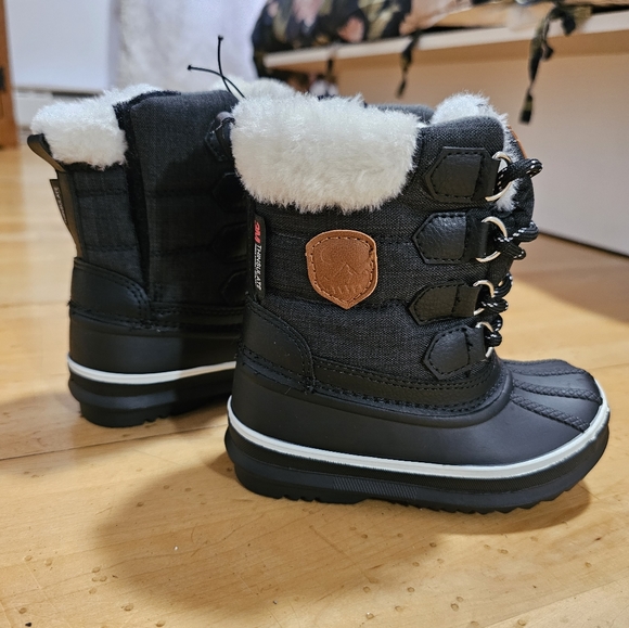Toddler winter boots - Picture 2 of 6